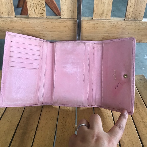 CHANEL CC Logos Trifold Wallet Caviar - Picture 6 of 8